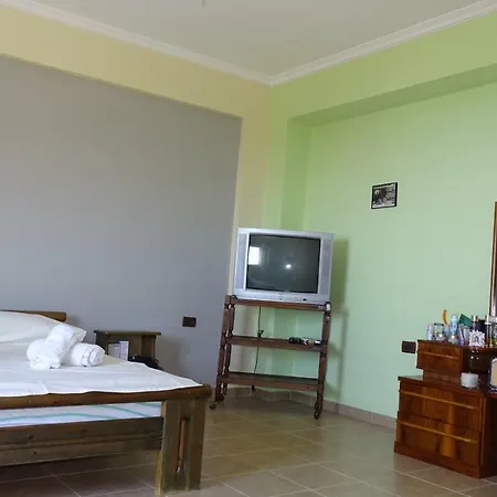Vila Xhorxh Bitri Aparthotel *