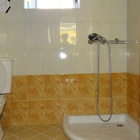 Vila Xhorxh Bitri Aparthotel *