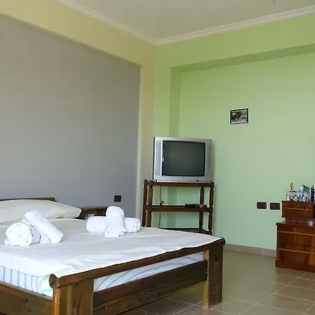Vila Xhorxh Bitri Aparthotel *